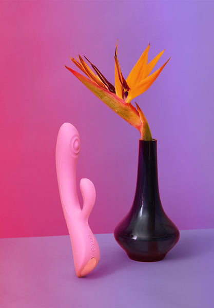 G-Spot Rabbit Vibrator Bunny & Clyde - Love to Love G-Spot Rabbit Vibrator Bunny & Clyde - Love to Love